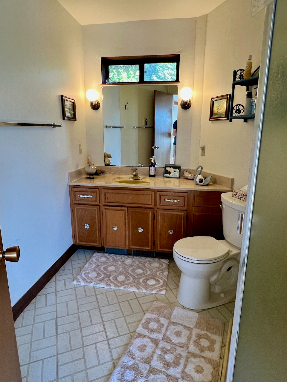 Ensuite bathroom